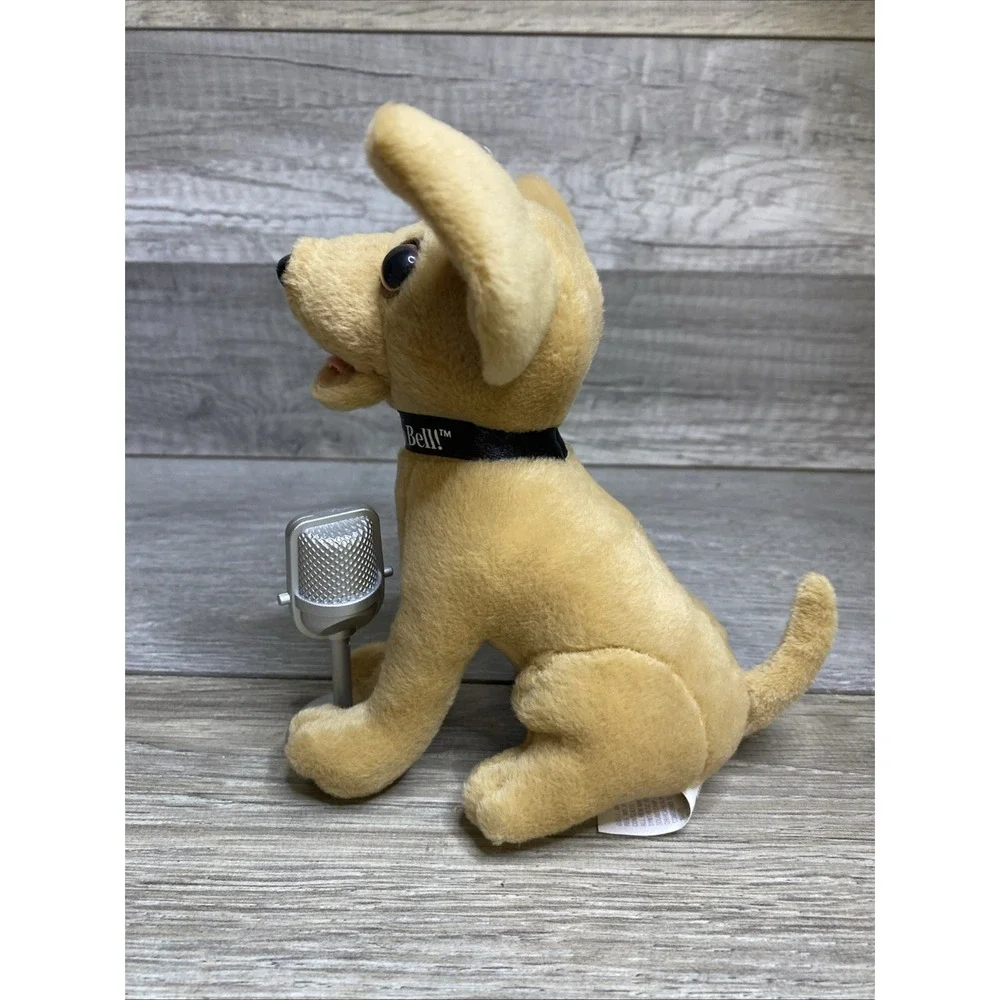 Vintage Taco Bell Talking Chihuahua Plush Dog Singing with Microphone Works